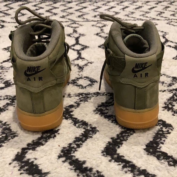 Nike Air Force One Olive US 8 - Picture 5 of 5